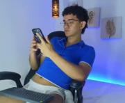 benny__1's cam on 1HandChat Guys