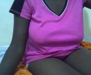 sexxy_maya1's cam on 1HandChat