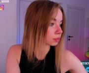 stacy_wooow's cam on Cam33