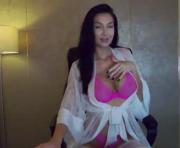 miley_me's cam on IamPrivate Cams