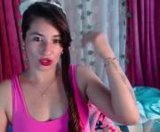 samantha_rojo's cam on 1HandChat Girls