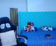 littleflower1's cam on One Hand Chat