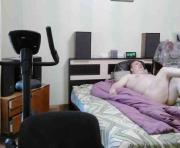 ssstslw's cam on One Hand Chat