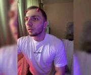 Danxxxter's cam on One Hand Chat