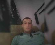 Krasota7895's cam on One Hand Chat