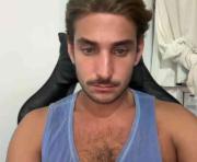 Marcellrq22's cam on One Hand Chat