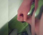 Mishelen's cam on One Hand Chat