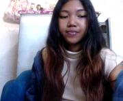 morgane1's cam on One Hand Chat