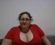 nykyxo's cam on One Hand Chat
