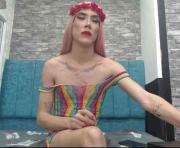 stefaniad-queen's cam on One Hand Chat