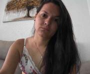 Victoriaramirez31's cam on One Hand Chat