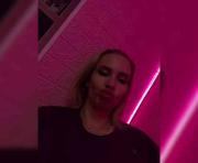 Xxxmissa69's cam on One Hand Chat